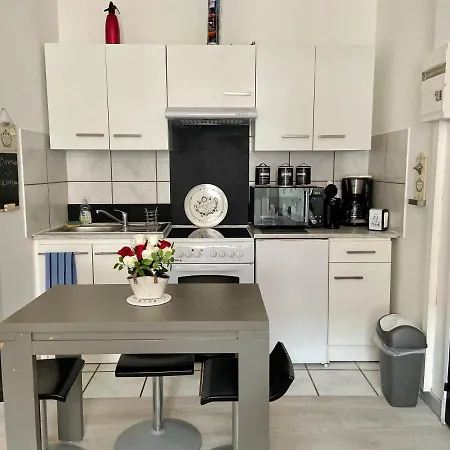 Chez Chris * Moret-sur-Loing